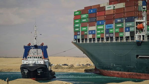 Suez Canal Traffic Jam Satellite: ఇరుక్కున్న భారీ ఓడ బయటికి- ఎట్టకేలకు ఫలించిన ప్రయత్నాలు