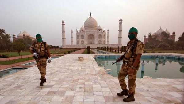 తాజ్‌మహల్‌కు బాంబు బెదిరింపు... ఆ వ్యక్తిని పట్టుకున్న పోలీసులు... ఏం తేల్చారంటే...