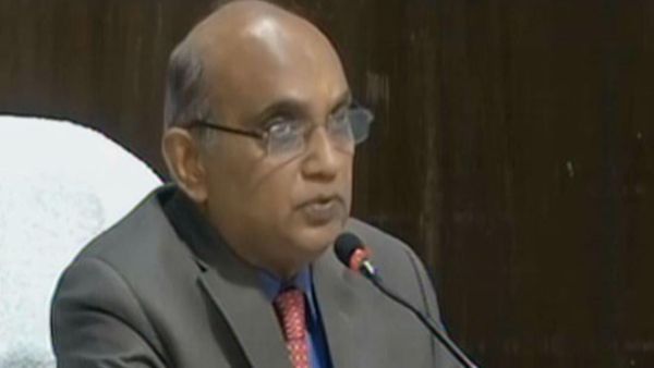 ఏపీలో కరెంటు ఛార్జీలపై భారీ ఊరట-తగ్గిన సగటు యూనిట్‌ ధర- కనీస ఛార్జీల రద్దు