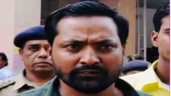 ఒడిశాలో ఎస్కేప్: హైదరాబాద్ పోలీసులకు చిక్కిన గ్యాంగ్‌స్టర్ షేక్ హైదర్, పెద్ద స్కెచ్చే!