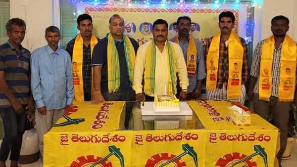 చంద్రబాబు నాయుడు జన్మదిన వేడుకలను ఘనంగా నిర్వహించిన టీడీపీ కువైట్