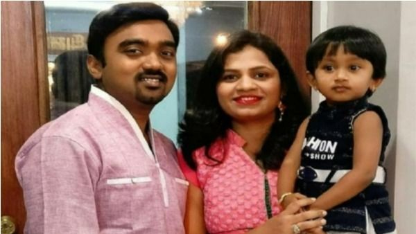 యూఎస్‌లో ఇండియన్ టెక్కీ దంపతులపై ఘాతుకం: ఒంటిపై: బాల్కనీలో నాలుగేళ్ల చిన్నారి ఏడుస్తూ