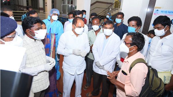 ఏపీ ఆస్పత్రుల్లో షాకింగ్‌- ప్రైవేటు ఆస్పత్రుల్లో కరోనా దోపిడీ-పనిచేయని హెచ్చరికలు