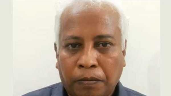 Lady: ఫాదర్ ఏమిటిది ?, ప్రార్థన చేస్తున్న మహిళ, వెనుక నుంచి వాటేసుకుని బత్తాయి నలిపినట్లు !