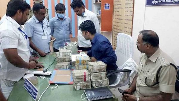 ఐదు రాష్ట్రాల ఎన్నికల్లో సంచలనం- వెయ్యి కోట్ల నగదు, గిఫ్ట్‌లు సీజ్‌-దేశంలో తొలిసారి