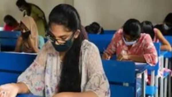 ఏపీలో పీజీ, డిగ్రీ కోర్సుల పీజులు ఖరారు: నోటిఫికేషన్ జారీ, కాలేజీలకు హెచ్చరిక