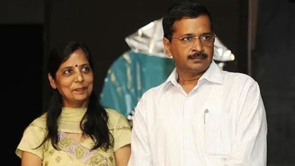 కేజ్రీవాల్ భార్యకు కరోనా పాజిటివ్: ఐసోలేషన్ లో ఢిల్లీ సీఎం అరవింద్ కేజ్రీవాల్