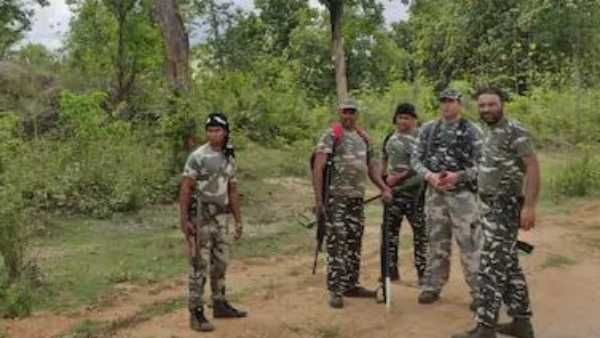 ఛత్తీస్‌ఘడ్‌లో మావోల కాల్పులు-ఐదుగురు జవాన్ల మృతి- ముగ్గురు నక్సల్స్ మృతి