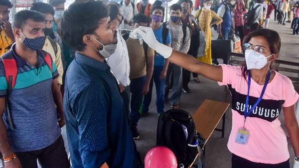 తెలంగాణలో రికార్డు స్థాయిలో కరోనా కేసులు.. 29 మంది మృతి.. హైదరాబాద్‌లో 63 కంటైన్‌మెంట్ జోన్లు