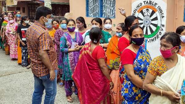 బెంగాల్‌ ఆరోదశ పోలింగ్‌- 11 గంటలకు 37 శాతం- ఓటర్లకు ప్రధాని మోడీ, షా విజ్ఞప్తి