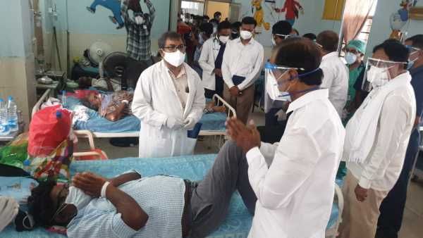 కేసీఆర్‌కు కొవిడ్ రోగుల జిందాబాద్ -వరంగల్ ఎంజీఎంలో సీఎం తనిఖీ -ఫేస్ షీల్డ్, అనూహ్య వినతులు