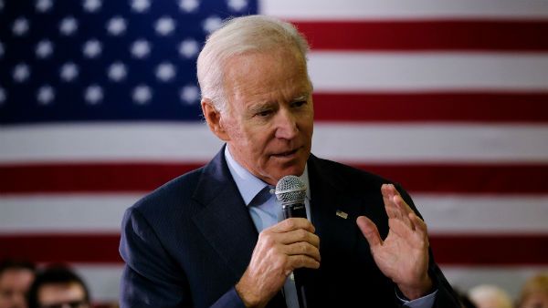 భారత్‌పై అమెరికా ట్రావెల్ బ్యాన్: వీరికి మాత్రమే మినహాయింపులు, వీసా దరఖాస్తులపై పరిమితులు