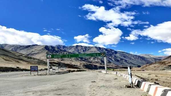 అరుణాచల్ సరిహద్దుకు సమీపంలో చైనా రోడ్డు నిర్మాణం... భారత్‌ను మళ్లీ కలవరపెడుతున్న డ్రాగన్...