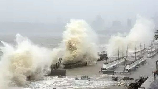 గుజరాత్ తీరాన్ని తాకిన తౌక్తే తుపాను -గంటకు 185కి.మీ గాలులు -గంటలపాటు విధ్వంసం: ఐఎండీ