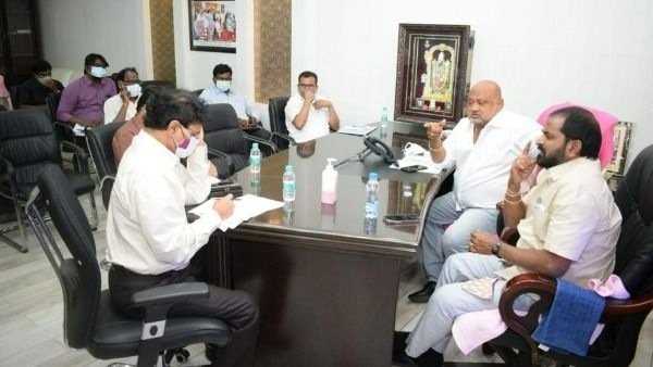 బిసి ఆత్మ‌గౌర‌వ భ‌వనాల‌కు టెండ‌ర్లు.!ఉన్న‌త స్థాయి స‌మీక్ష‌లో మంత్రి గంగుల క‌మ‌లాక‌ర్ ఆదేశాలు.!