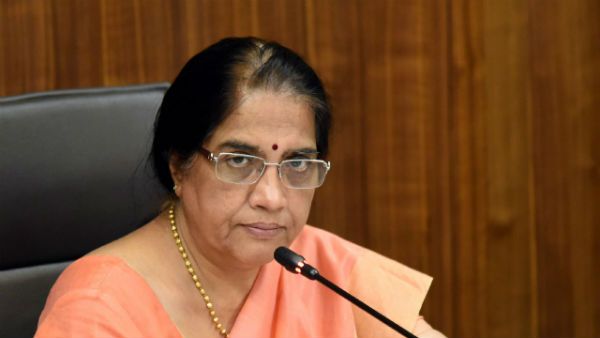 పరిషత్ తీర్పులో నీలం సాహ్నీపై హైకోర్టు ఫైర్- ఎస్ఈసీగా అర్హతపై అనుమానాలు ?