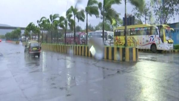 Cyclone Tauktae: ముంబై నిండా భారీ వర్షాలు: తీరం అల్లకల్లోలం