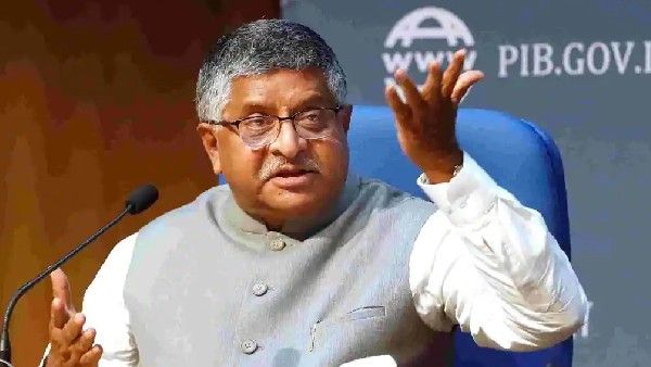 ప్రైవసీ హక్కులను గౌరవిస్తాం -సోషల్ మీడియా కట్టడికే ఐటీలో కొత్త రూల్స్ -కేంద్రం వివరణ