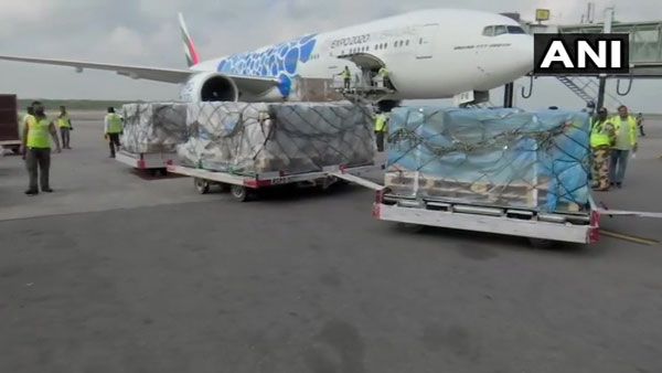 Sputnik V: హైదరాబాద్ చేరిన రెండో బ్యాచ్ వ్యాక్సిన్: శంషాబాద్‌లో ఫ్లైట్: ఏటా 850 మిలియన్లు