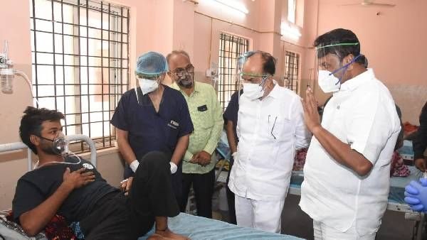 40 వేల మందికి ఉచిత భోజనం: నిమ్స్, ఎర్రగడ్డ, చెస్ట్ ఆస్పత్రులను సందర్శించిన మంత్రులు