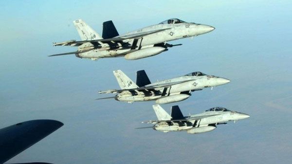 అనూహ్యం..షాకింగ్: ఆ స్థావరాలపై విరుచుకుపడ్డ అమెరికా: ఇరాక్-సిరియాల్లో విధ్వంసం