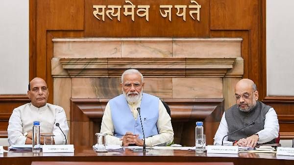 అలర్ట్.. అమిత్ షా, రాజ్‌నాథ్ సింగ్, దోవల్‌తో ప్రధాని మోడీ భేటీ.. డ్రోన్ల సంచారంతో