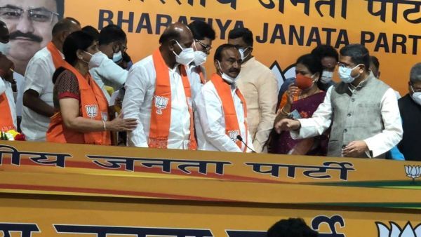 బీజేపీలో జోష్ .. హైదరాబాద్ కు ఈటెల బృందం.. ఘన స్వాగతం, అడ్డుకున్న పోలీసులు