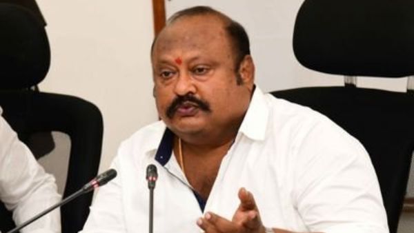 హుజురాబాద్‌కు ఈటల చేసిందేమీ లేదు.. సొంత పనుల కోసమే కేసీఆర్ వద్దకు వెళ్లేవారు : మంత్రి గంగుల