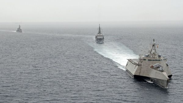 Indian Navyలో ఐటీ ఉద్యోగాలు: చివరి తేదీ ఇదే.. పూర్తి వివరాలు మీకోసం..!