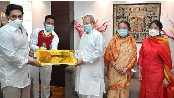 ఫలించిన సీఎం జగన్ మంత్రాంగం : తాను కోరుకున్న విధంగానే : ఆ నాలుగు పేర్లకే గవర్నర్ ఆమోదం ..!!