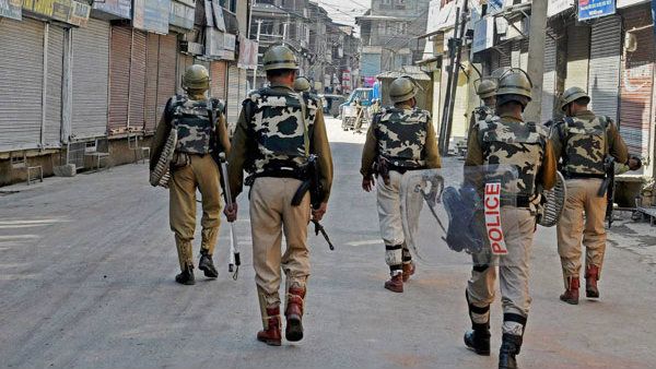 'జమ్మూకశ్మీర్' ఆల్ పార్టీ మీటింగ్ వేళ మూడు చోట్ల ఉగ్ర దాడులు... 48 గంటల హైఅలర్ట్...