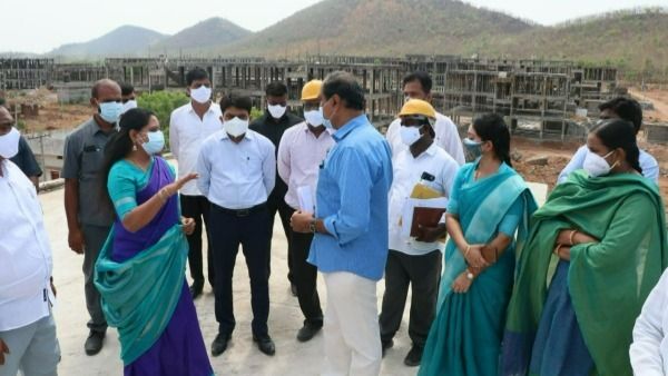 పేదోడి సొంతింటి కల నెరవేర్చి తీరుతాం.!మరోసారి స్పష్టం చేసిన ఎమ్మెల్సీ ‌కవిత.!