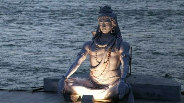 మహా మృత్యుంజయ మంత్రం పరమార్థం ఏంటి..? ఈ మంత్రం పటిస్తే ఎలాంటి లాభాలు చేకూరుతాయి..?