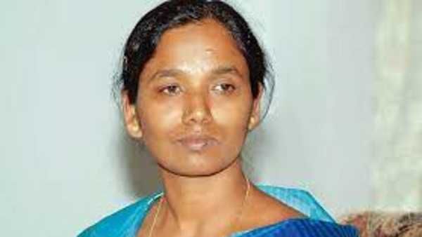 తన భూమినే మార్చేశారంటూ రెవెన్యూ అధికారులపై ఫైర్ అయిన మాజీ మంత్రి పరిటాల సునీత