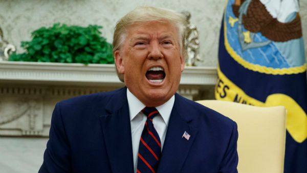 Donald Trump: ఫేస్ బుక్ షాక్, సార్..... మీరు చూసుకోవచ్చు, చెయ్యకూడదు, రెండేళ్లు బ్లాక్ లిస్టులో !