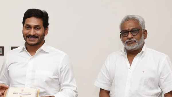 సీఎం జగన్ షాకింగ్ డెసిషన్ : బాబాయ్ పొలిటికల్ ఫ్యూచర్ ఏంటి : టీటీడీకి స్పెసిఫైడ్ కమిటీ ...!!