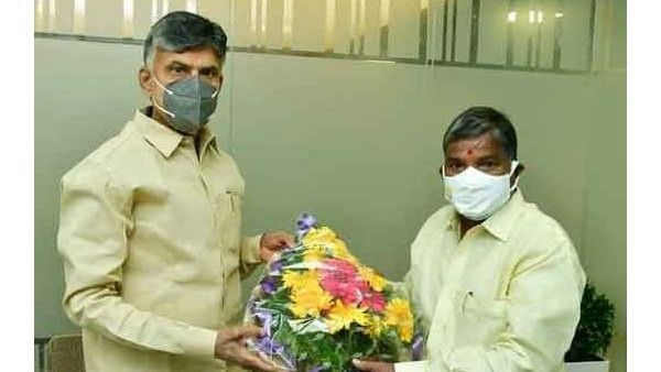 ప్రాణం ఉన్నంతవరకూ పార్టీని వీడను: టీటీడీపీ కొత్త చీఫ్ బక్కిన నర్సింహులు, బాబు, లోకేష్‌లతో భేటీ