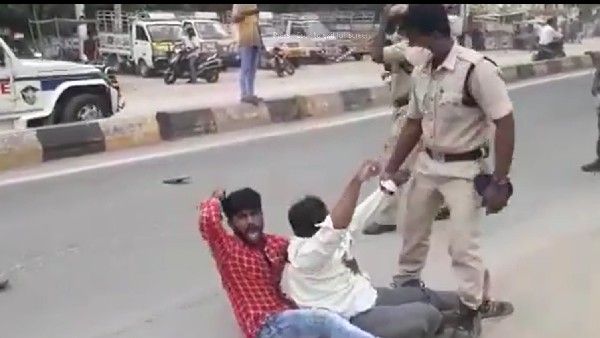 Adimulapu Sureshకు జాబ్ క్యాలెండర్ సెగ- అనంతపురంలో నిరుద్యోగుల నిరసనలు