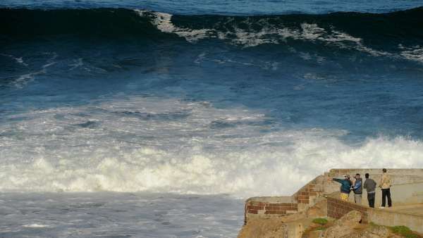అలాస్కాలో 8.1 తీవ్రతతో భూకంపం.. సునామీ ముప్పు..?
