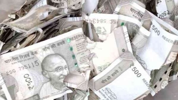 ఆ వృద్దుడి కష్టం పగవాడికి కూడా రావొద్దు.. రూ.2 లక్షల నగదు కొరికిన ఎలుకలు