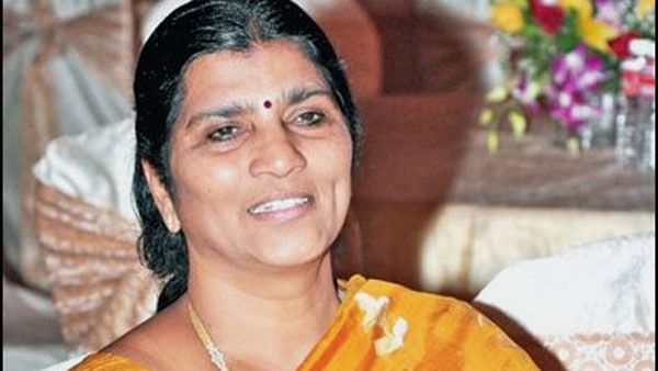 తెలుగు అకాడమీని తెలుగుదేశం అకాడమీ అనుకున్నారా.. చంద్రబాబు ఫైర్, లక్ష్మీ పార్వతి స్ట్రాంగ్ కౌంటర్