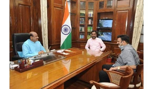 లోక్ సభ స్పీకర్ తో రఘురామ రాజు భేటీ-వైసీపీ ఫిర్యాదు తిరస్కరించాలని వినతి