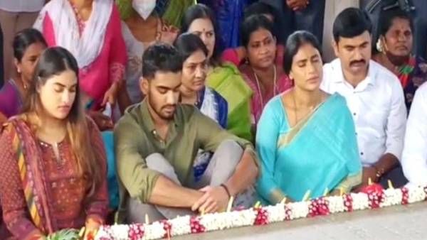 తండ్రి సమాధి వద్ద షర్మిల ఉద్వేగం : విజయమ్మ మౌనంగానే..ఆ నేత కన్నీరు : అన్న ను కలవకుండానే..!!