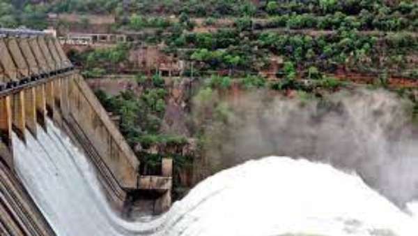 కృష్ణమ్మ పరవళ్లు: ప్రాజెక్టులన్నీ ఫుల్లు -జూరాల, శ్రీశైలం, నాగార్జున సాగర్ గేట్లు ఎత్తివేత -ప్రకాశం బ్యారేజీ