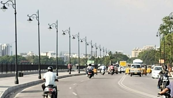 అందం..ఆహ్లాదం..ఆకర్షణీయం..!ట్యాంక్ బండ్ పునర్నిర్మాణం ఓ అద్బుత దృశ్యం.!