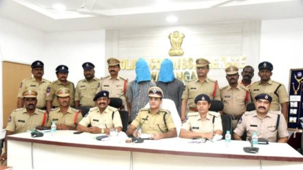 క్రికెట్ బెట్టింగ్ లలో నష్టం .. పీకల్లోతు అప్పుల్లో, యూ ట్యూబ్ వీడియోలు చూసి ఇద్దరు ఏం చేశారంటే !!