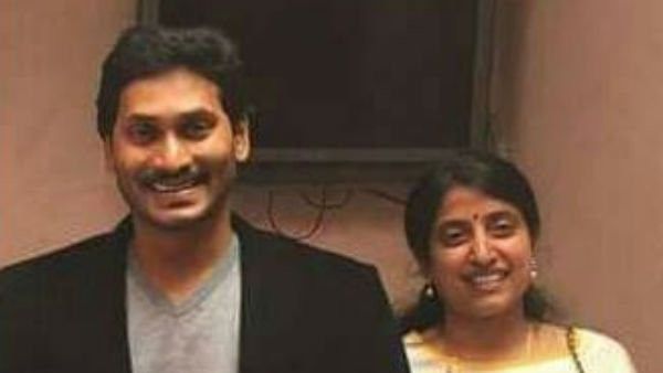 సీఎం జగన్ విదేశీ యాత్ర-స్పెషల్ ఏంటంటే : ఫోర్ డేస్ స్వీట్ మెమోరీస్..!!