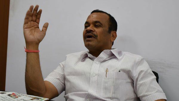 రిజైన్ చేస్తా: డెవలప్ చేయండి, కోమటిరెడ్డి వెంకటరెడ్డి హాట్ కామెంట్స్