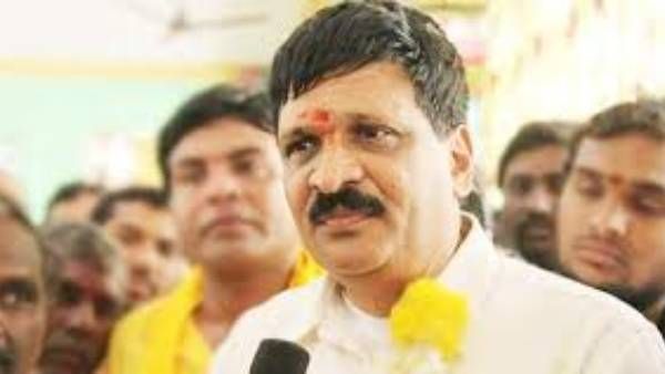 మైనంపల్లిపై అట్రాసిటీ కేసు నమోదు..