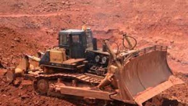 ఆండ్రూ మినరల్స్ లో లెక్కలు లేని లేటరైట్, బాక్సైట్ తవ్వకాల అనుమానం ; సమగ్ర దర్యాప్తు